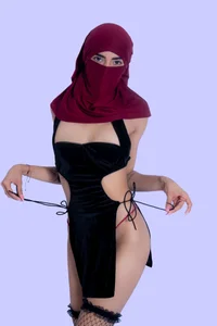 _Zahiira_ Between shadows and skin, desire is born Pic 5