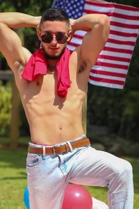 axel_tone Wrapped in Stars🇺🇸❤️🤍💙✨  5. fénykép