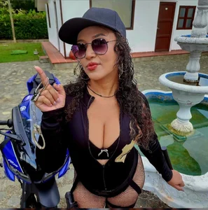 Betzabeth-Miller Public Pic 2