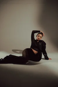 Black🖤 de Succubus-Magdalena  6 Imagens