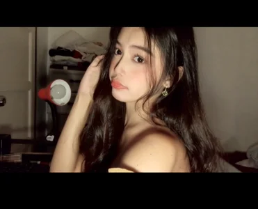 Alexa_Charm456 Public Pic 3