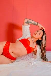 Do you fall into temptation?😍🤍🔥🤤 de Laurent_elis  6 photos