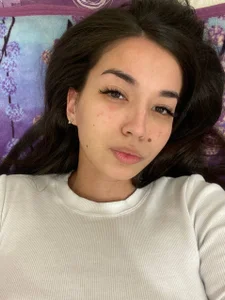 EmmyNoel Evening at Home 🌙 Immagine  2