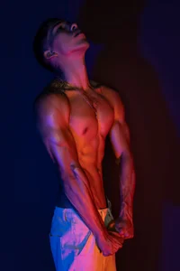 maximo_vega_newvrate that triceps图片