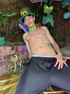 Bad_bunnyy_ Happy St. Patrick's Day🍀 Pic