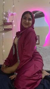 SamiraAwada I like to provoke... but I like it more when I know that you are falling into the game 🔥 Foto