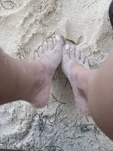 ms_pickless: sand on my feet ( 2 фото)