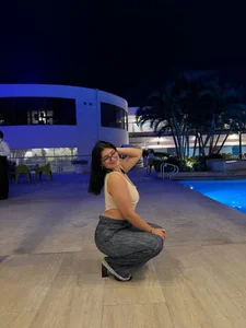 Public de Daphne_Brow  6 Imagens
