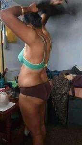 hot_muskan5 Public Pic 3