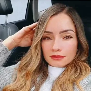 Loly_Horny Public Pic 6