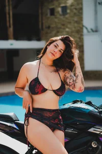 Bonnie_Rider looking sexy 🫣🍒🙂‍↔️ Poză 6