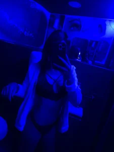 CinthiaCollins i want feel your tongue in my ass Pic 3