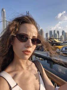 Ariane_Esther Public Bilde 9