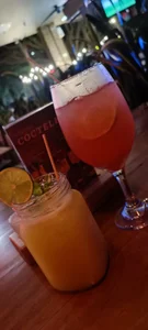 tiffanybrowm Delicious food and drinks🍸 Foto 3