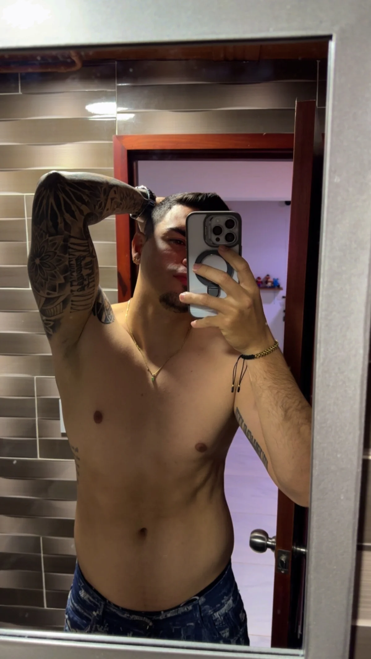 صور Soy-Albert_ الرائجة  2251