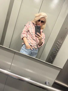 Molly_Beauti Public Foto 9