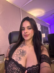 ChloeHarper_ Sexy black 😈🌹 Pic 3