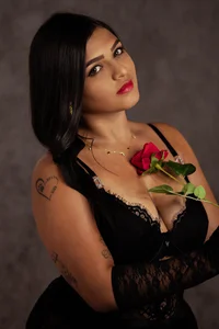 ElleGiselleeのMORENAの枚の写真