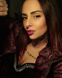 brune_caliente Pour vous mes bb Pic