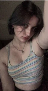 ElaraBlack Public Bilde