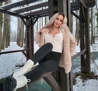 IsabelleEthan: Snow day :P ( 4 фото)