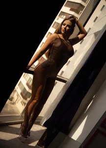 AshleySinn Happy neighbors Pic