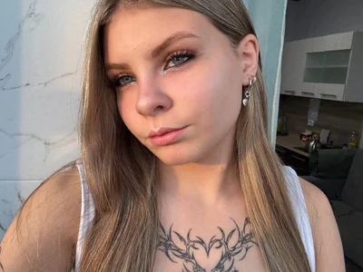 JennyShade Public Foto 6