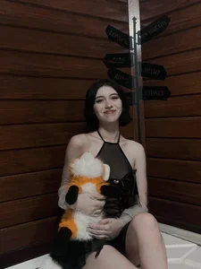 VesperTine2026 latex black cat Pic 4