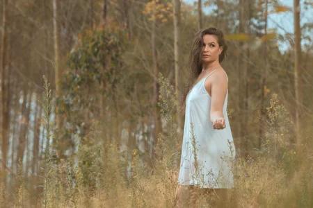 Sexy moment in the forest 🍃 de BridgetRodriguez  7 Imagens