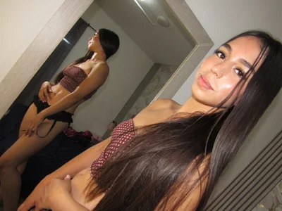 ScarletVidal Sexy teen latina Immagine  6