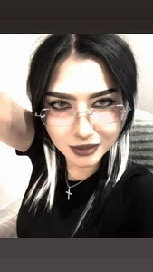 FaviolaHurl Public Pic 4