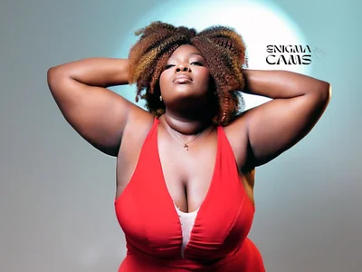 Zdjęcia ebony_NeighborMoans Dazzling and sexy: 