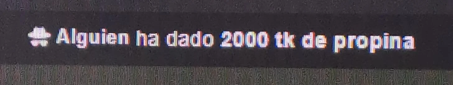 Lindsay_Lou ANONIMO 😱 Hình