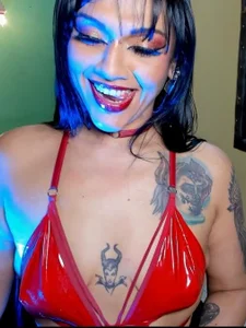 angelina_james_のYOUR NAUGHTY GIRLの枚の写真