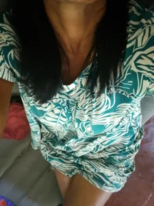 nilukaniluka123 Public Pic