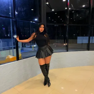 ArtemisaStone: the color black is so dominant and sensual 🍸 ( 2 фото)