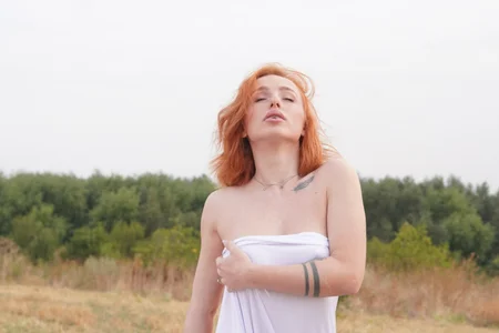 BabyyyLunaX kullanıcısının Lost on a Field! 🆘 albümü -  fotoğraf