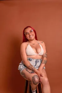 Camila_Vega1 Public รูป  2