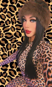 tinaqueen_noa I'm sorry... but I'm too hot today 🔥 Pic 2