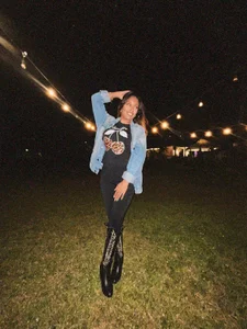 DianaHopson's photo