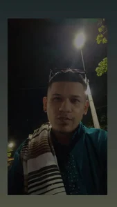 _Paisaa_HardHot Public slika