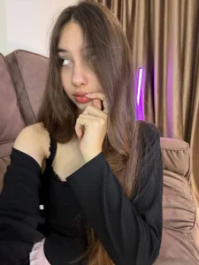 SoftyFlow Dark Outfit 🖤 Pic 3