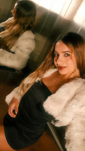 Vivi_prinncess New photos elevator♥ Poză 3