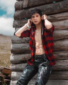 Jeick-Dawson YOU LUMBERJACK Pic 4