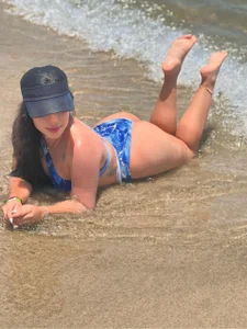 julieta_red2 beach vacation Immagine  7