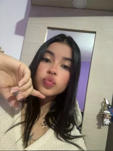 Megan_ve kiss Foto 2