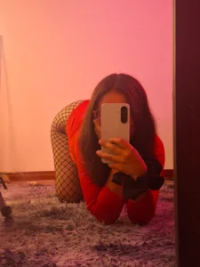 Zoow_bluussh Public Pic 4