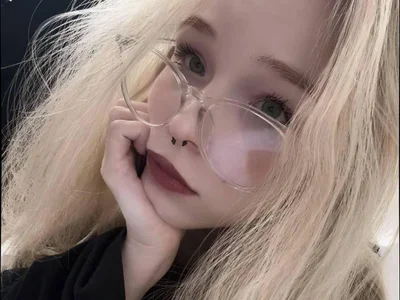 GhisllaineWestler Public Pic 5