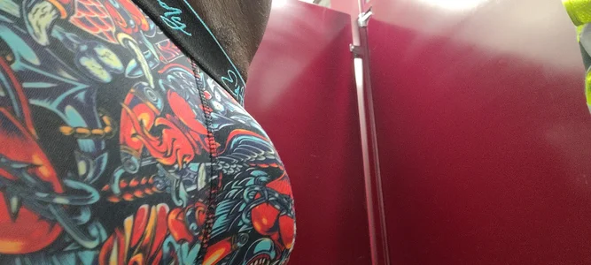 k1nglond: Public 1 ( 7 фото)