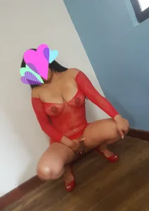 Suzy-Ihab ااح اختى الشرموطه Foto